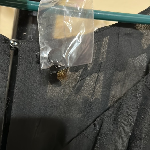 🆕🎉HP🎊NWT Gorgeous Size 3X Torrid Blouse - Picture 7 of 9